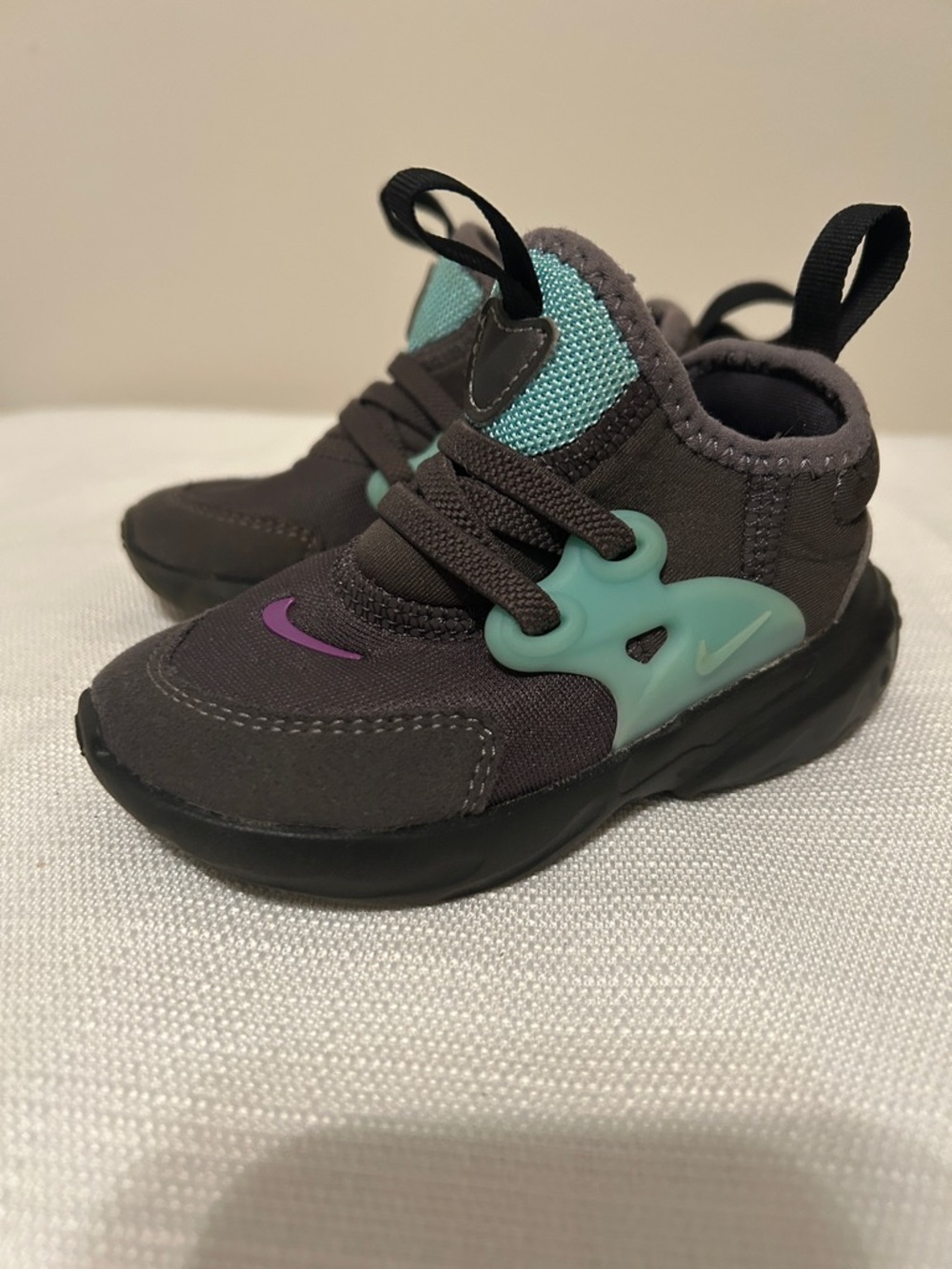 Nike Toddlers' Charcoal Sneakers with Teal and Purple Accents